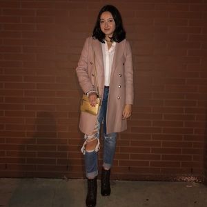 Meet your Posher, Ava